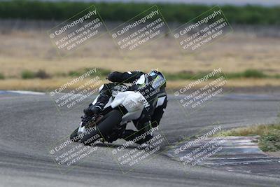 media/May-03-2025-CRA (Sat) [[22b18d099a]]/Races/Race 1/